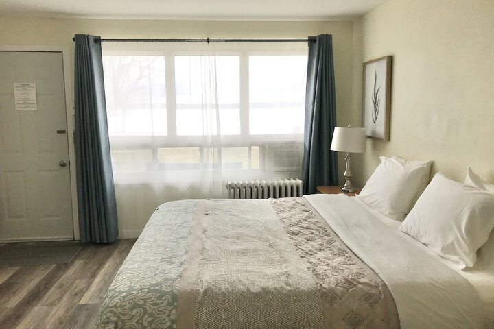 Room 32 of 45