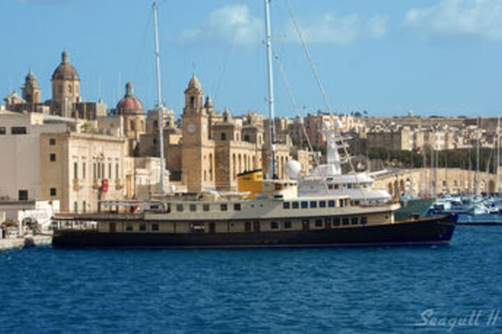 Exterior of Seagull II Static Charter