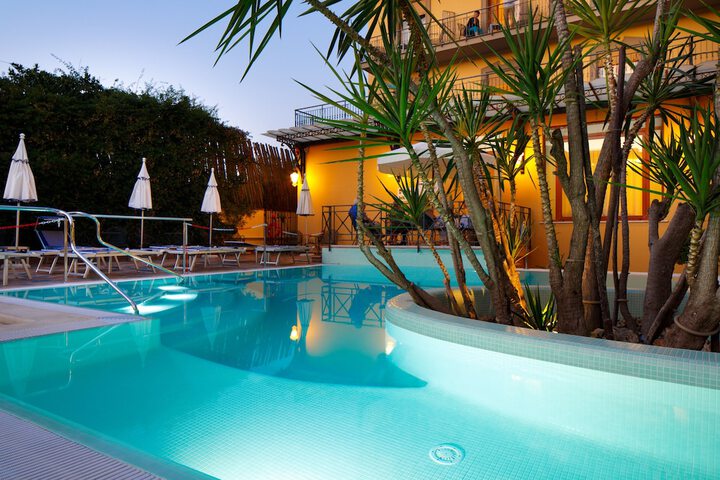 Pool 62 of 86