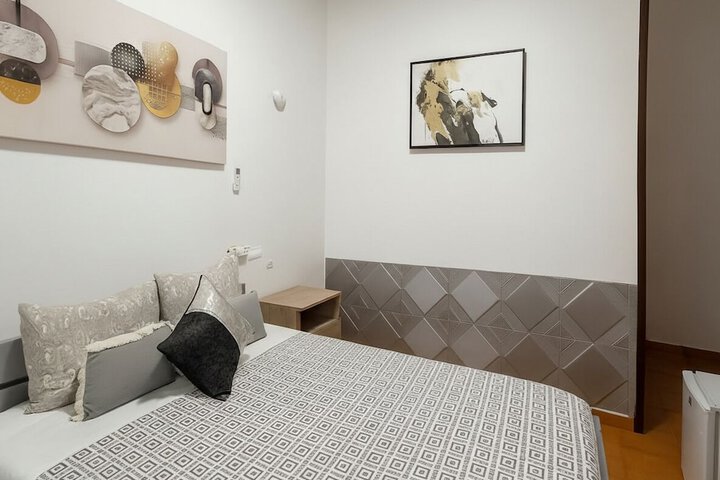 Room 47 of 112