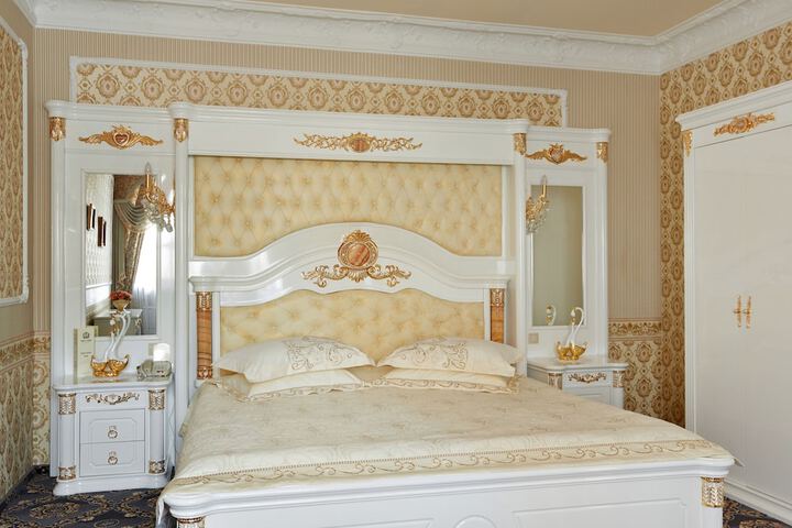 Room 5 of 91