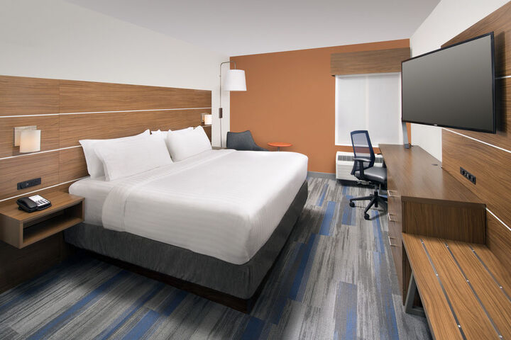 Room 25 of 36