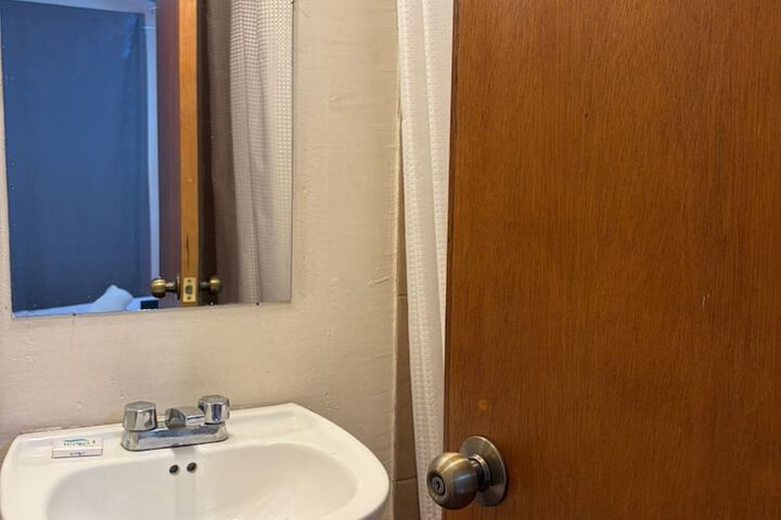 Room 231 of 242