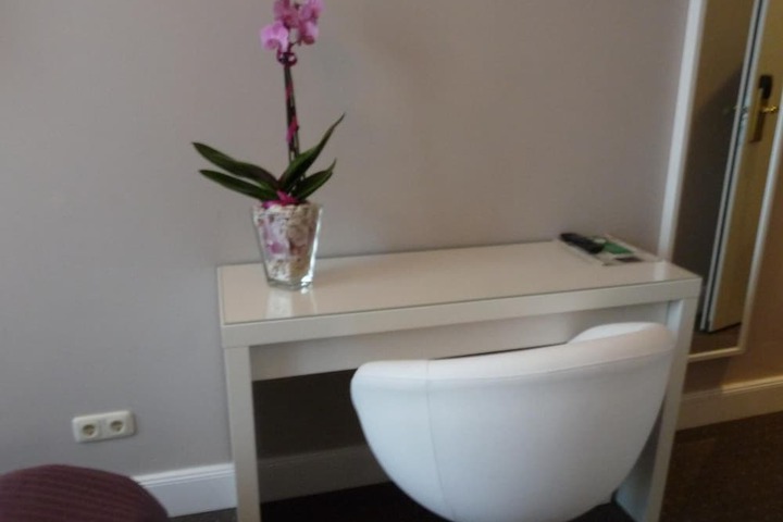 Room 26 of 50