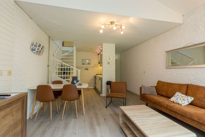 Room 12 of 26