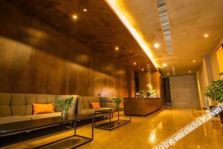 Hotel Interior 4 of 13