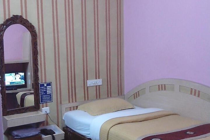 Room 30 of 71