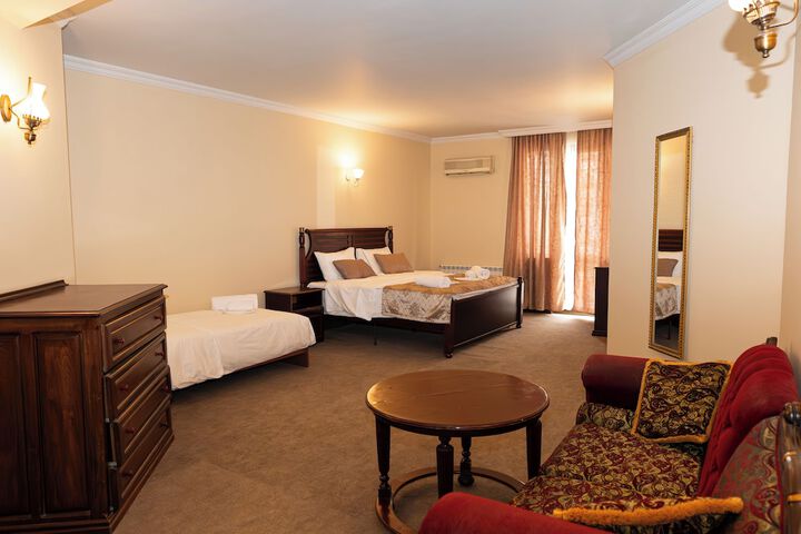 Room 15 of 47