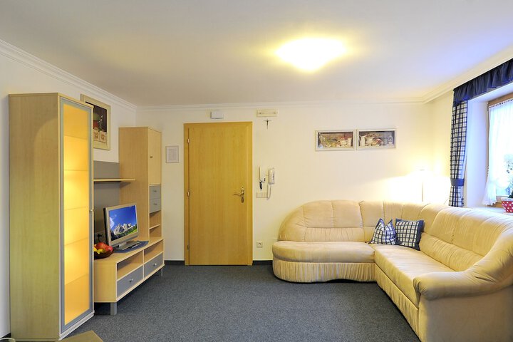 Room 12 of 71