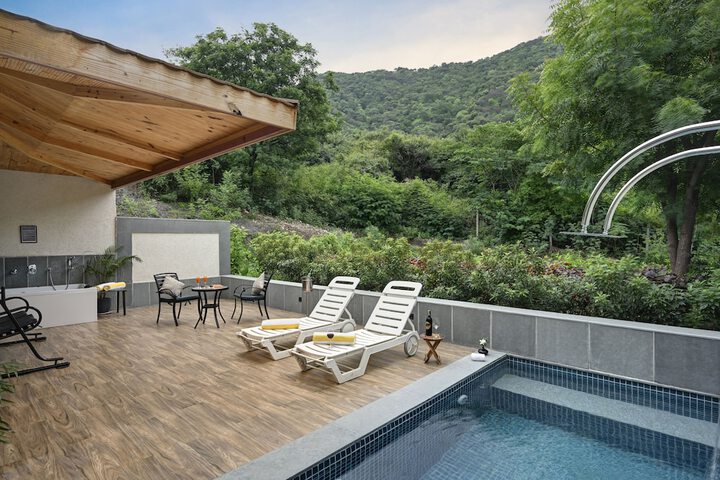 Pool 75 of 129