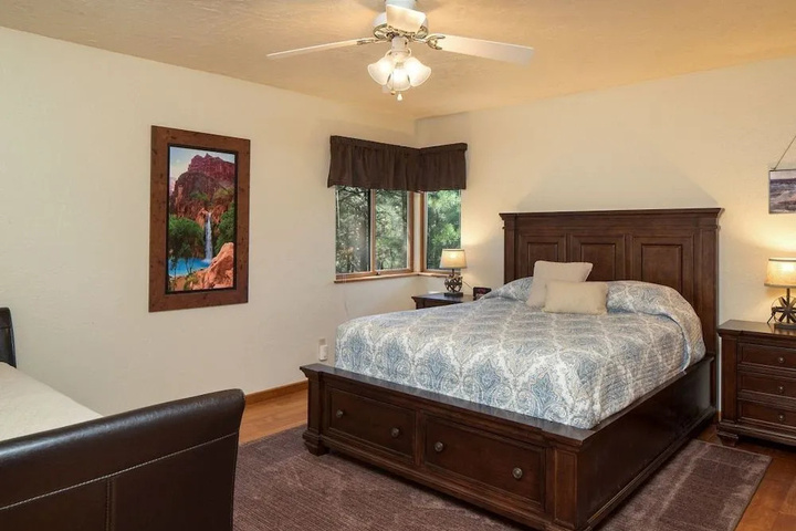 Room 3 of 12