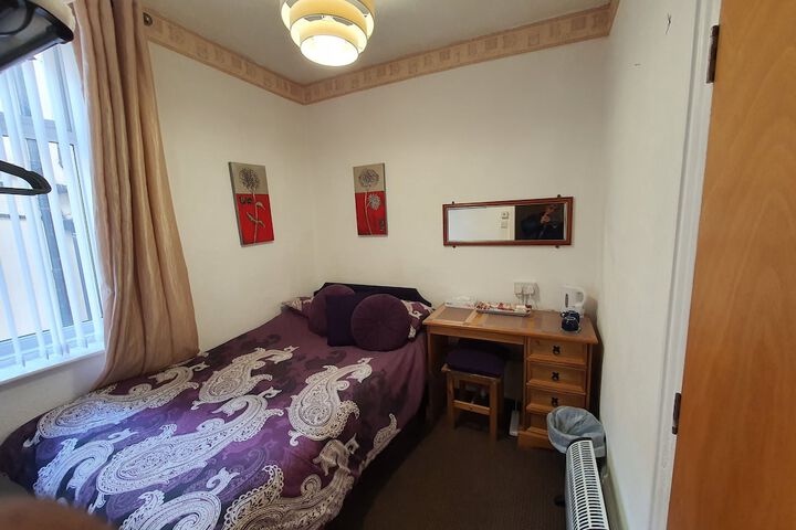 Room 15 of 97