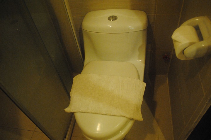 Room 53 of 108