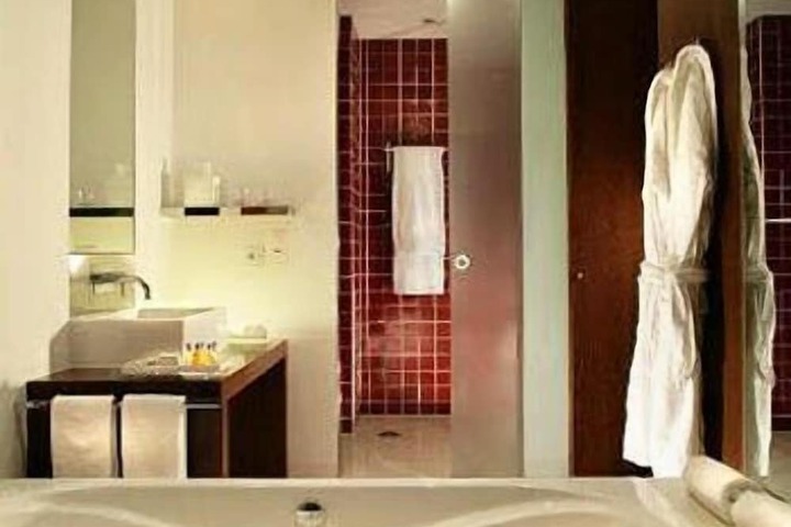 Bath Interior