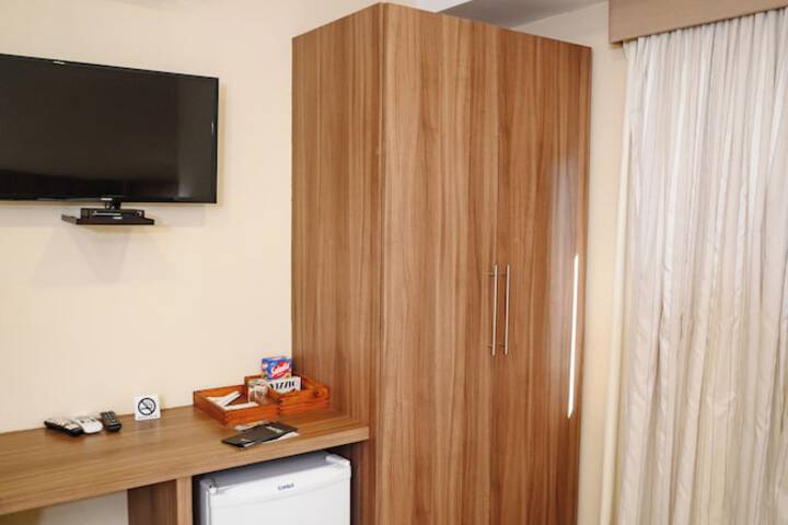 Room 8 of 58
