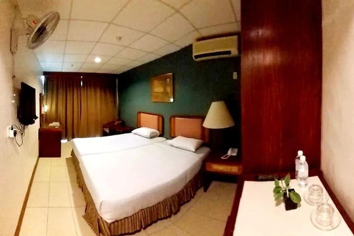 Room 23 of 50