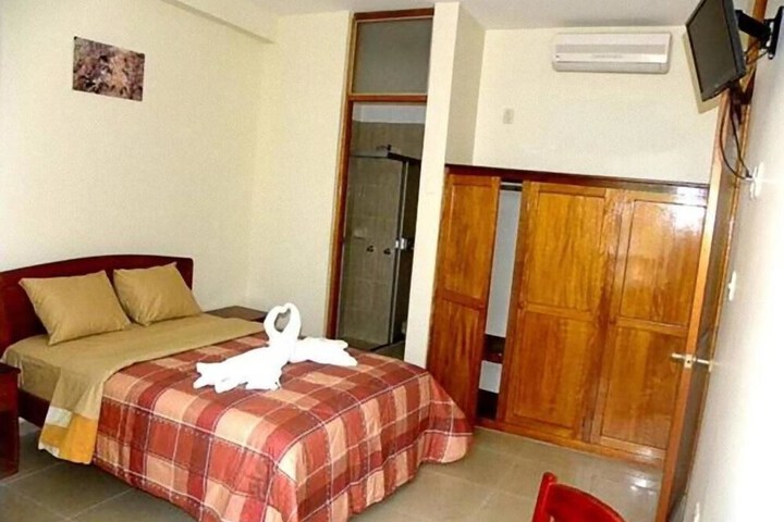 Room 13 of 39