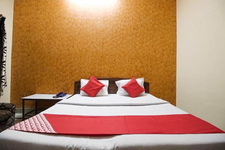 Room 15 of 26