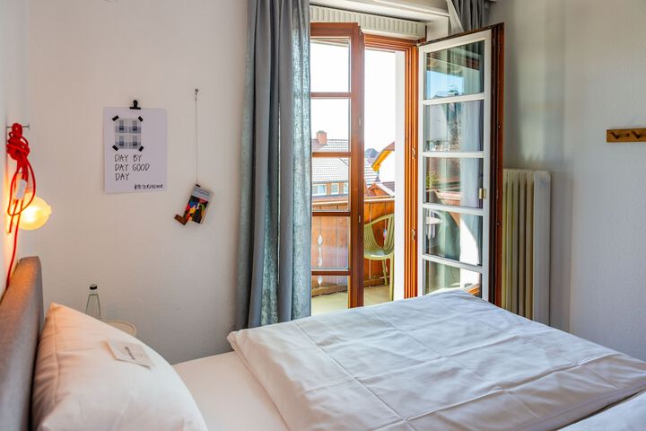 Room 41 of 395