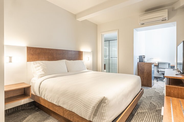 Room 21 of 60