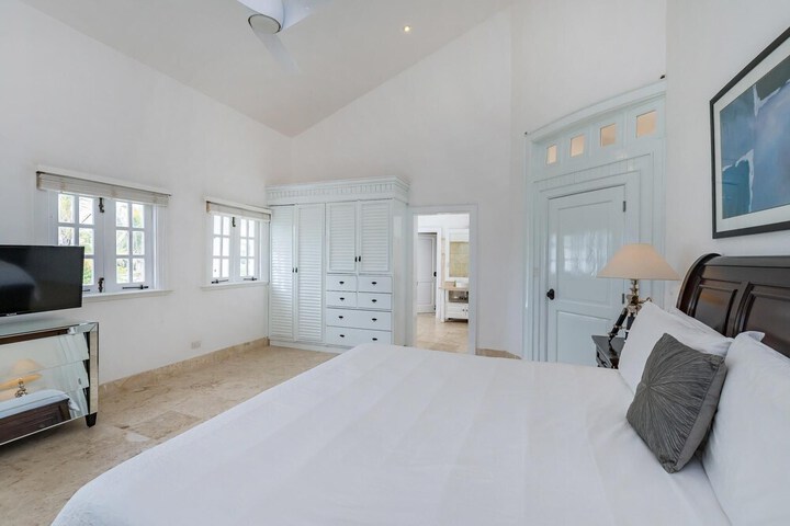 Room 35 of 51