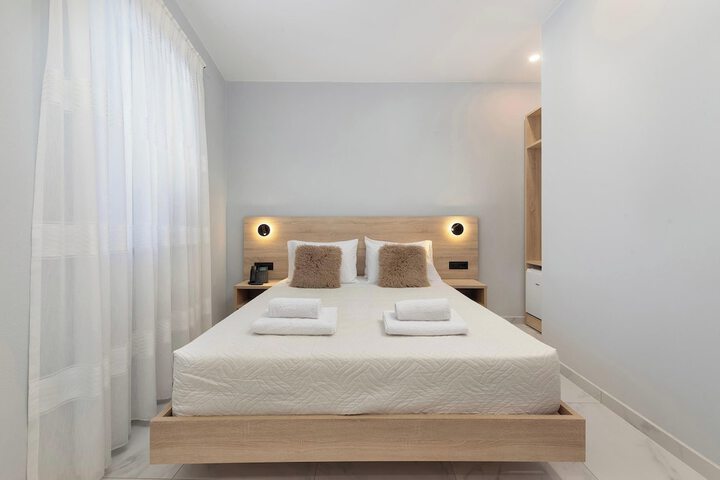 Room 4 of 36
