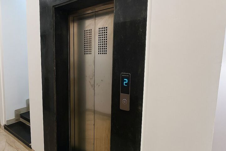 Room 17 of 92