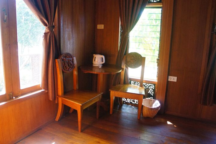 Room 10 of 90