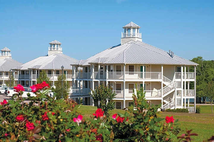Photo of Holiday Inn Club Vacations Piney Shores Resort by IHG