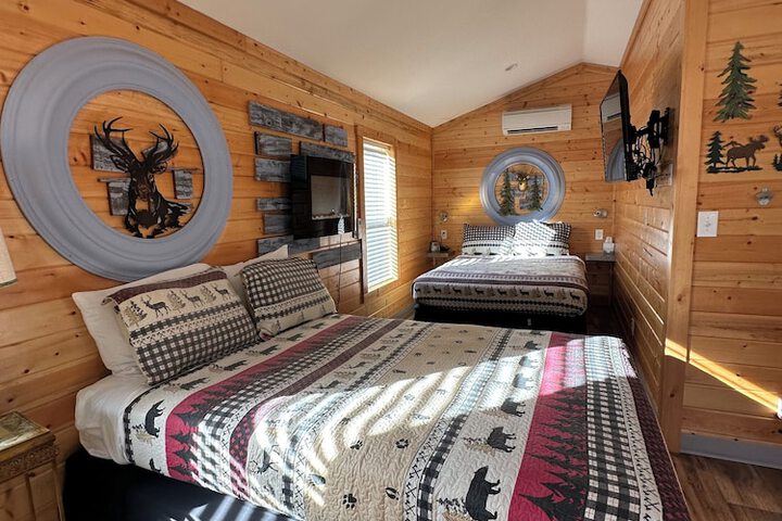 Room 24 of 390