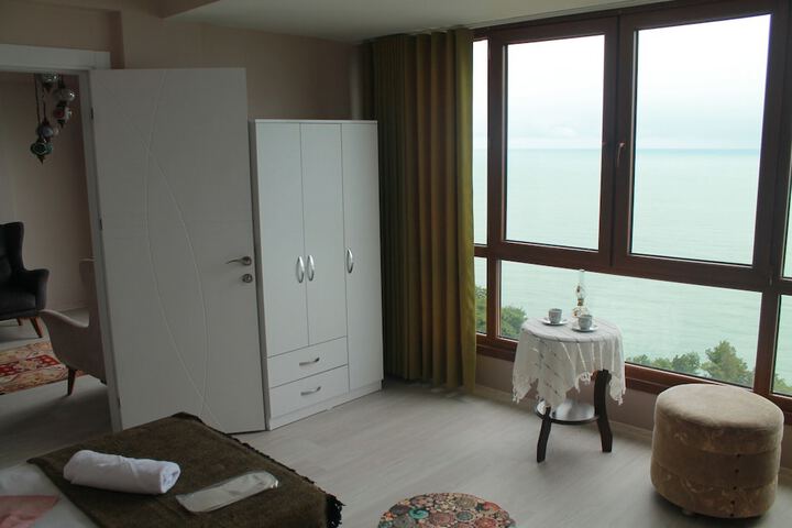 Room 26 of 40