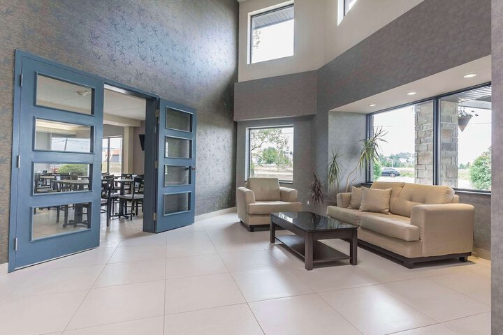 Guest Lobby