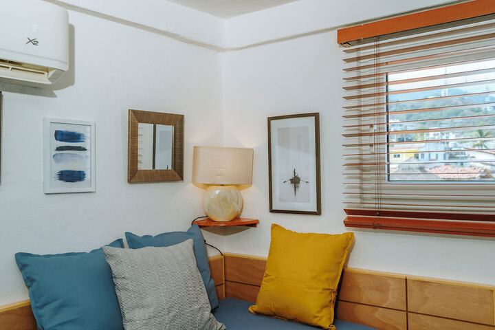 Room 18 of 29