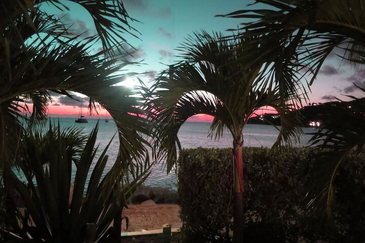 Beach bar
