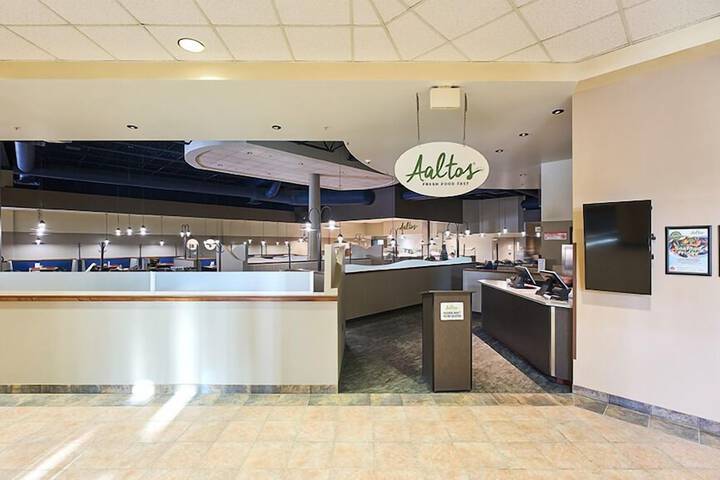 Dining Photos