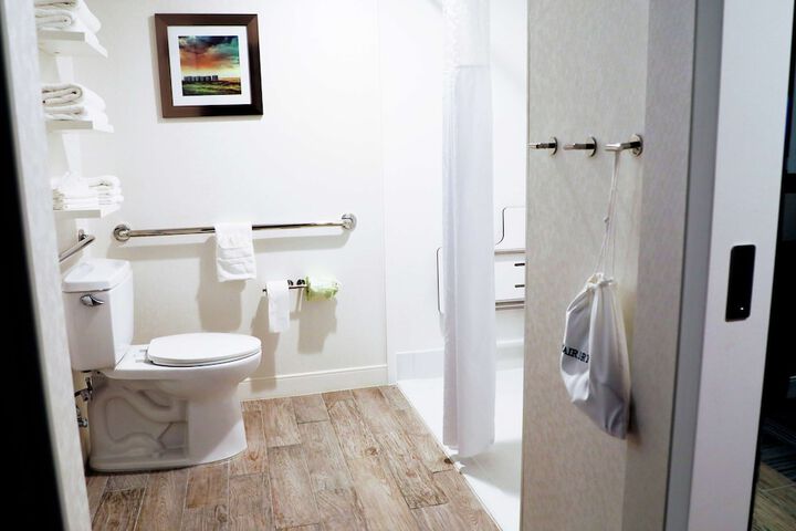 Bathroom shower