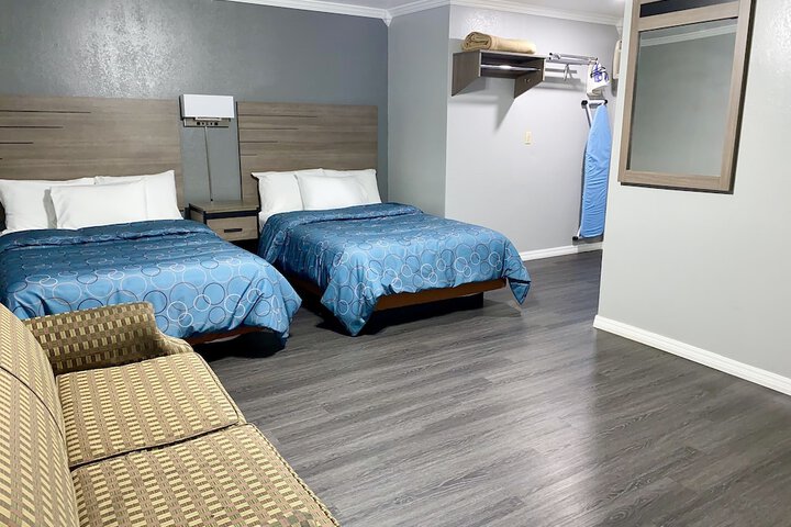 Room 12 of 35