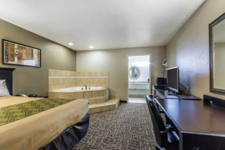 Room 3 of 21