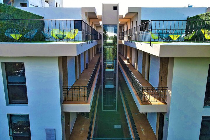 Hotel 105 of 115