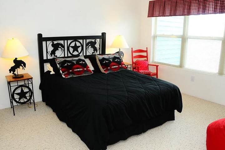 1 Bedroom Condo Villa Queen Bed Sofa (94 of 252)