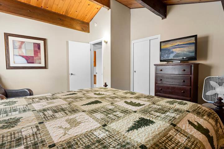 Room 8 of 20