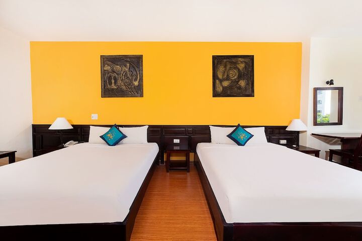 Room 17 of 35