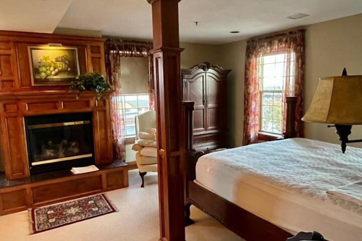 Cozy Suite 303 (4 of 23)