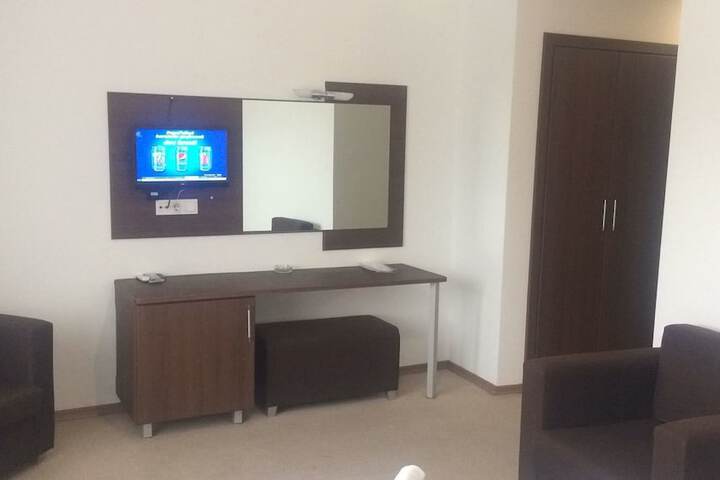 Room 17 of 34