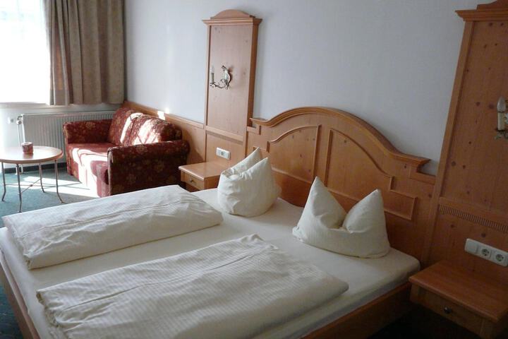 Room 17 of 53