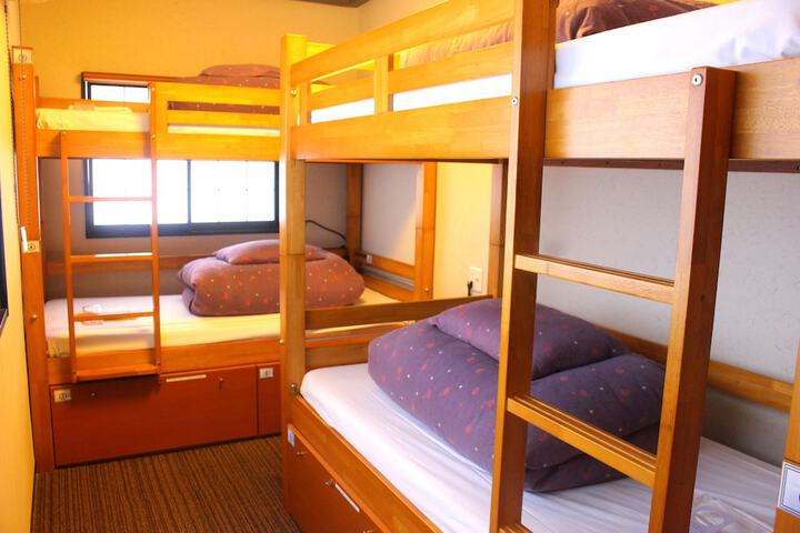 Room 12 of 65