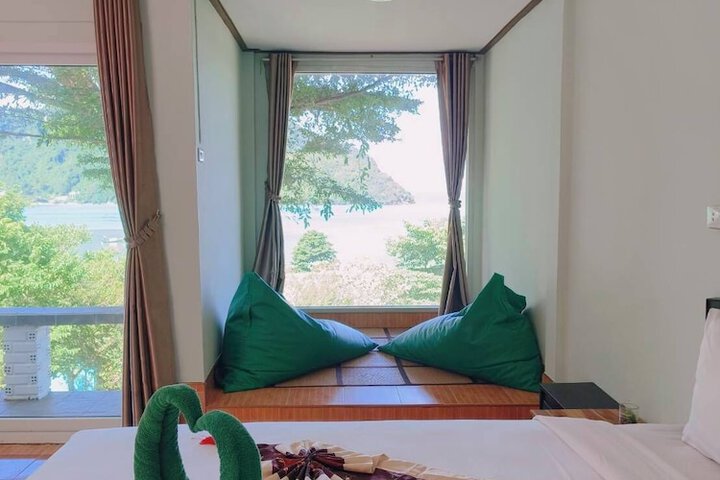 Room 49 of 148