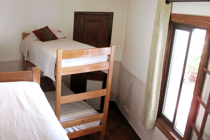 Room 14 of 85