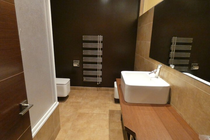 Room 35 of 44