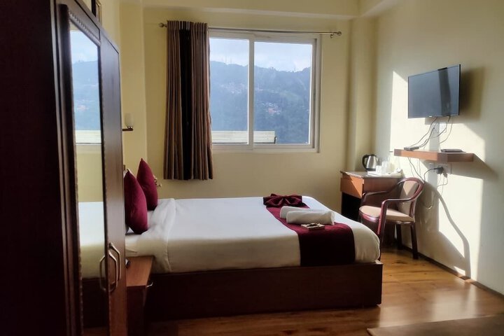 Room 15 of 66